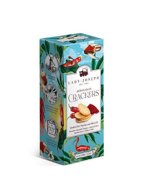Crackers veganos artesanos con pimentón ahumado picante y aceite de oliva.